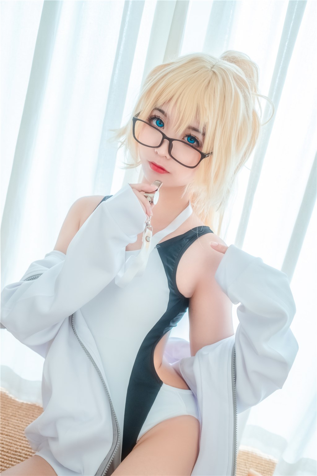 黑料吃瓜极夜篇：黑料吃瓜网展示一幕关于撩拨极致欲望与私密狂热的夜色奇观